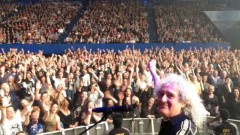 Brian May taking a selfie onstage at Perth Arena