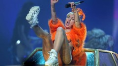 Miley Cyrus - Bangerz Tour Australia 2014