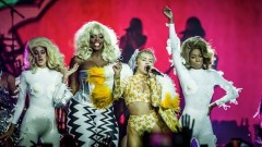 Miley Cyrus - Bangerz Tour New Zealand 2014